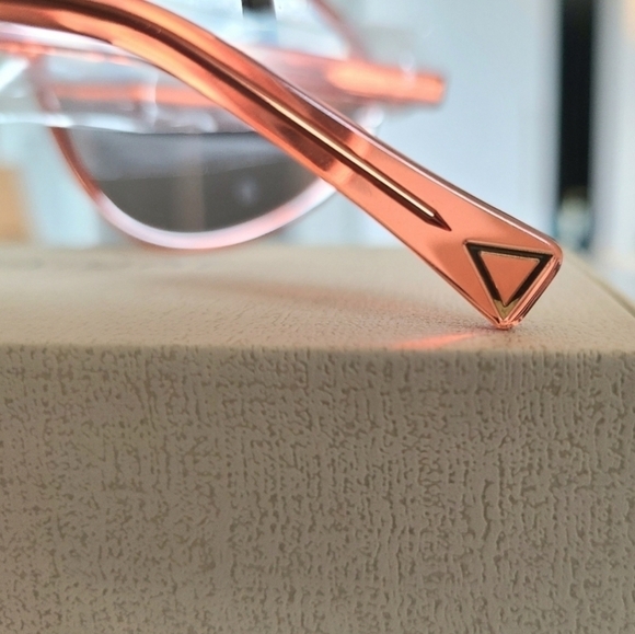 ZEUS + DIONE Sophia Sunglasses, Coral, NIB - Picture 11 of 15